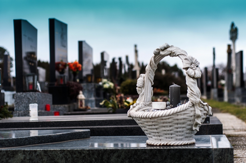 funeraire-LA GARDE-min_cemetery-1758349