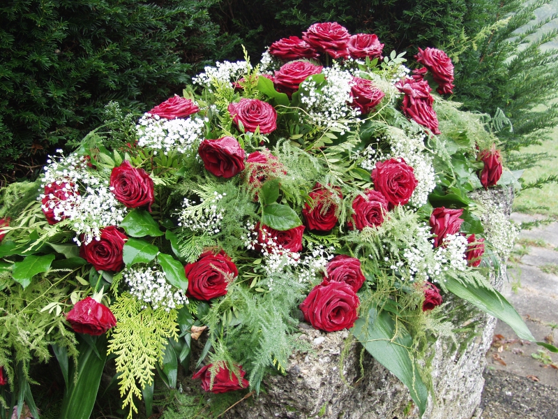 funeraire-LA GARDE-min_roses-61203